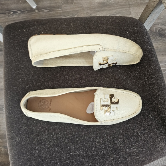 Tory Burch Lowell Driving Moc - Picture 3 of 12